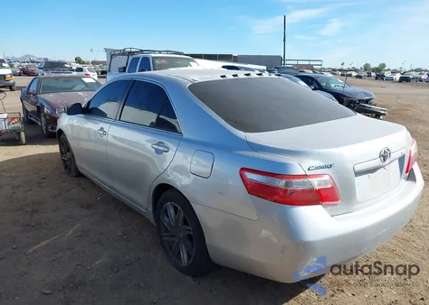 2008 Toyota Camry Le z USA, uszkodzony, nr VIN 4T4BE46K58R020261